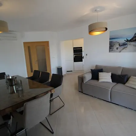 Villa Four Bedroom House Amaya Medulin