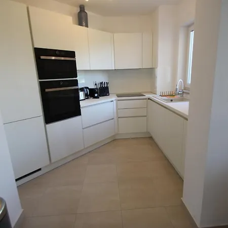 Vila Four Bedroom House Amaya