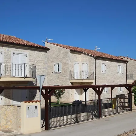 Villa Four Bedroom House Amaya *