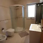 Four Bedroom House Amaya 메덜린