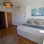 빌라 Four Bedroom House Amaya 메덜린