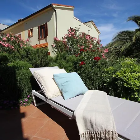 Four Bedroom House Amaya Willa *