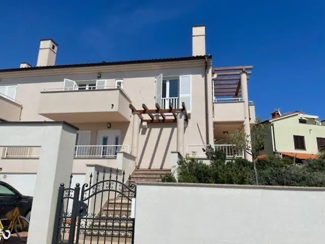 Four Bedroom House Amaya Villa Medulin