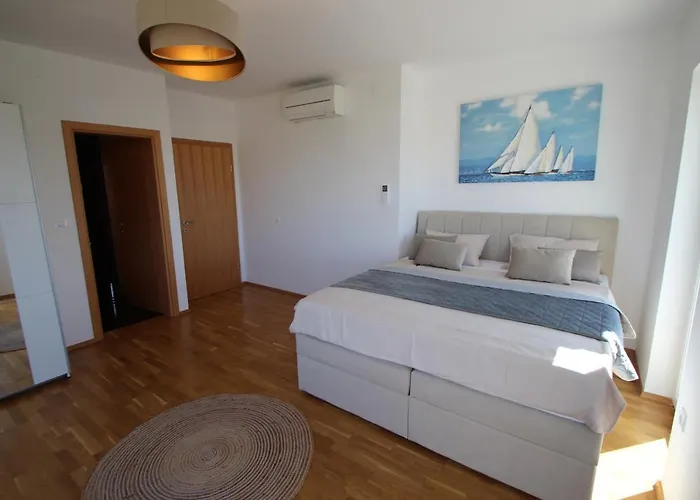 Villa Four Bedroom House Amaya Medulin