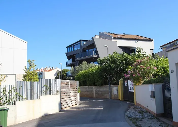 Four Bedroom House Amaya Villa *